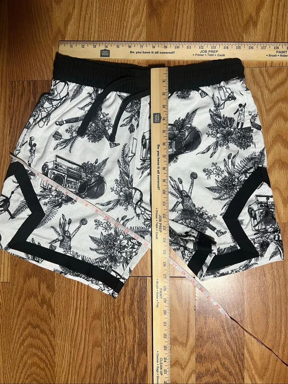 Jordan Sport Men's Dri-FIT Floral Jumpman Diamond Shorts Large